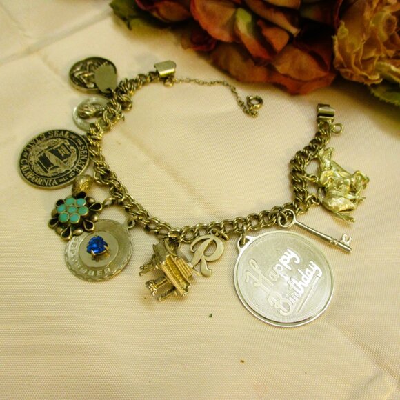 Vintage STERLING SILVER Charm Bracelet: 12 Figural 925 Charms on Curb Chain - Picture 6 of 16